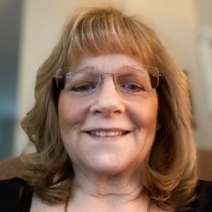 Meet your Posher, Debbie